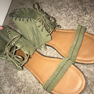 Minnetonka lace up green sandals
